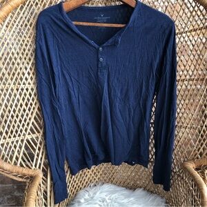 AE long sleeve blue Henley